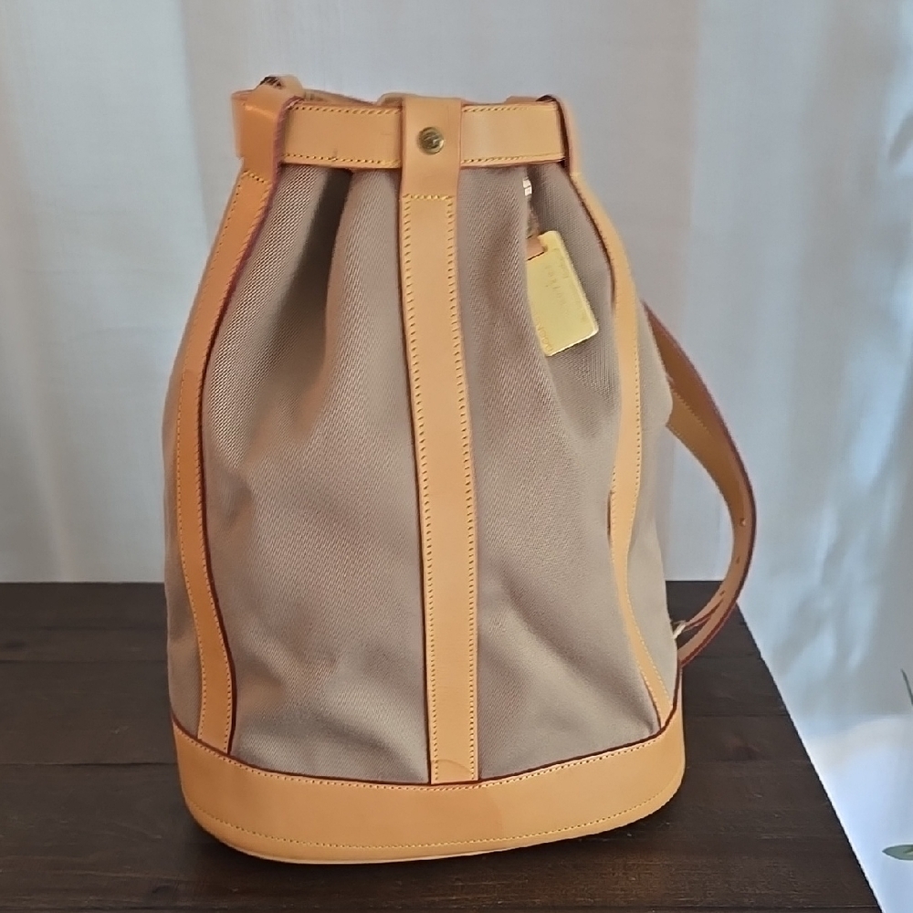 Dooney & Bourke Vintage  Bucket Bag Tan Brown Leather Drawstring Shoulder Bag